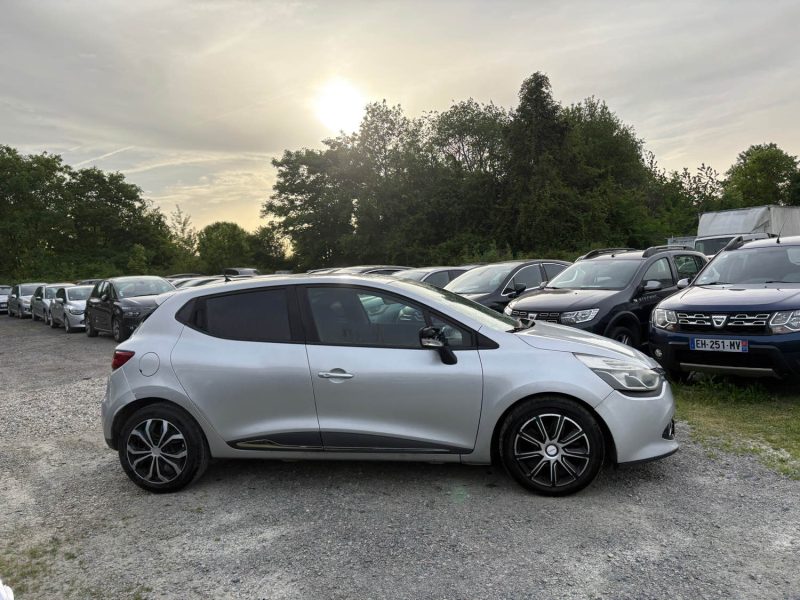 RENAULT CLIO 2013
