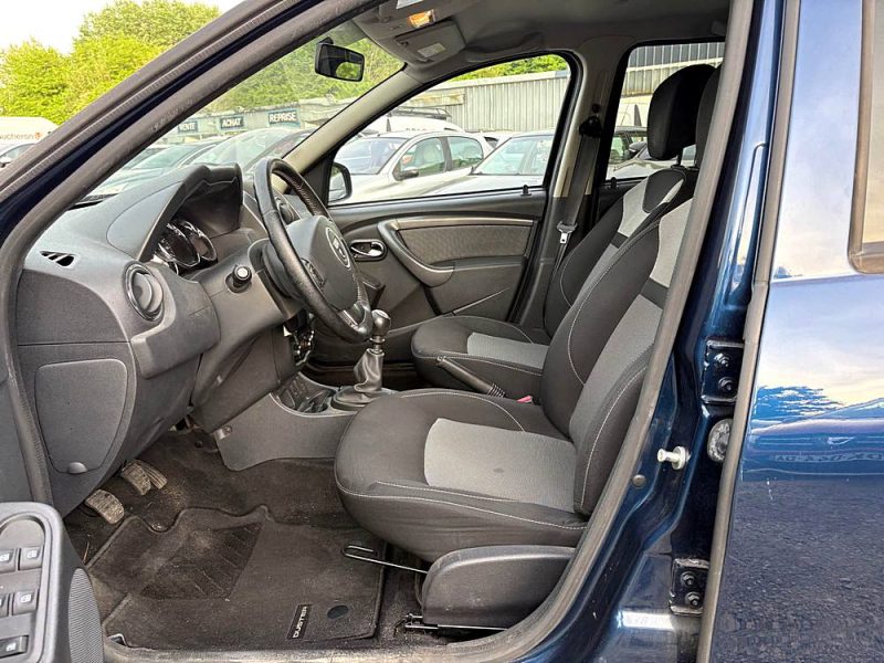 DACIA DUSTER 1.2 TCE 125cv 4x2 prestige, édition Garantie 12 mois.