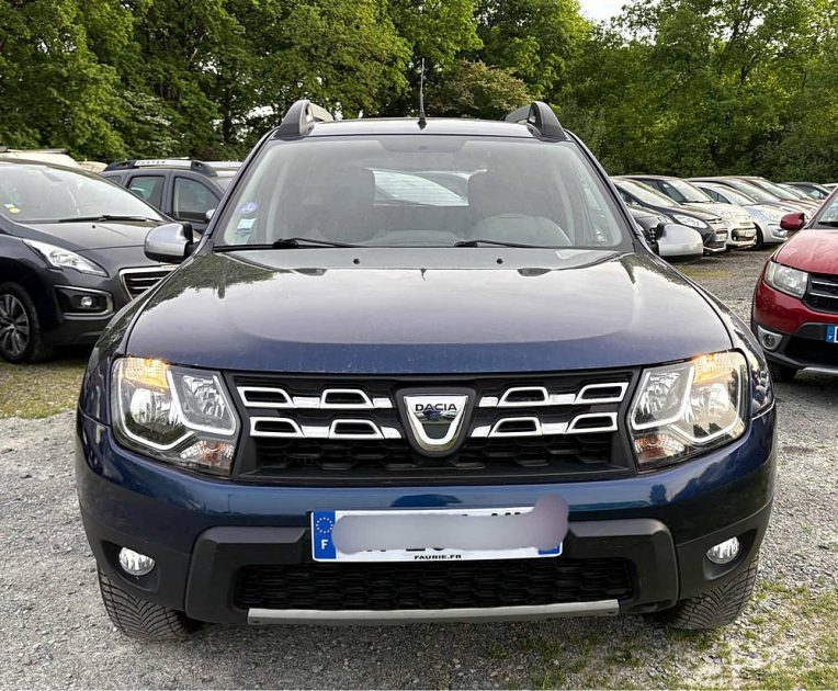 DACIA DUSTER 1.2 TCE 125cv 4x2 prestige, édition Garantie 12 mois.