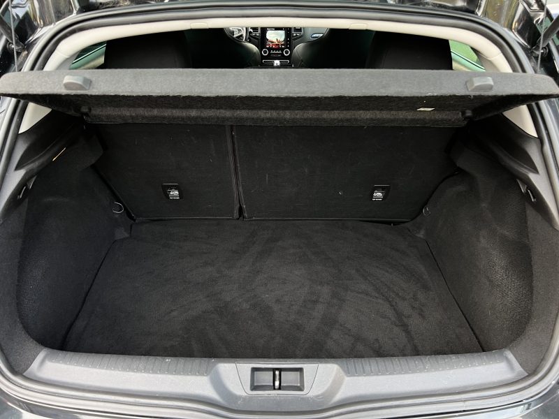 RENAULT MEGANE 4 IV GT LINE 1.6 DCI 130 Cv GRAND GPS TACTILE LEDS AMBIANCE CAMERA - GARANTIE 1 AN