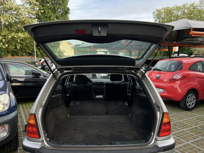 BMW SERIE 3 E46 TOURING / BREAK 320i 2.2 170 Cv BOITE AUTOMATIQUE