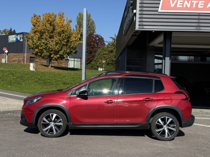 PEUGEOT 2008 1.5 BlueHDI 100 GT Line APPLE CARPLAY / CAMERA / TOIT PANO