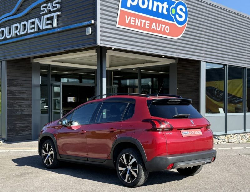 PEUGEOT 2008 1.5 BlueHDI 100 GT Line APPLE CARPLAY / CAMERA / TOIT PANO