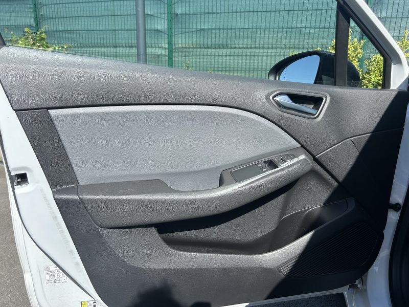 RENAULT CLIO V  2020