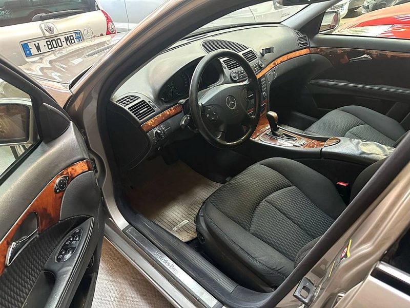 MERCEDES CLASSE E220 150 CV ELEGANCE