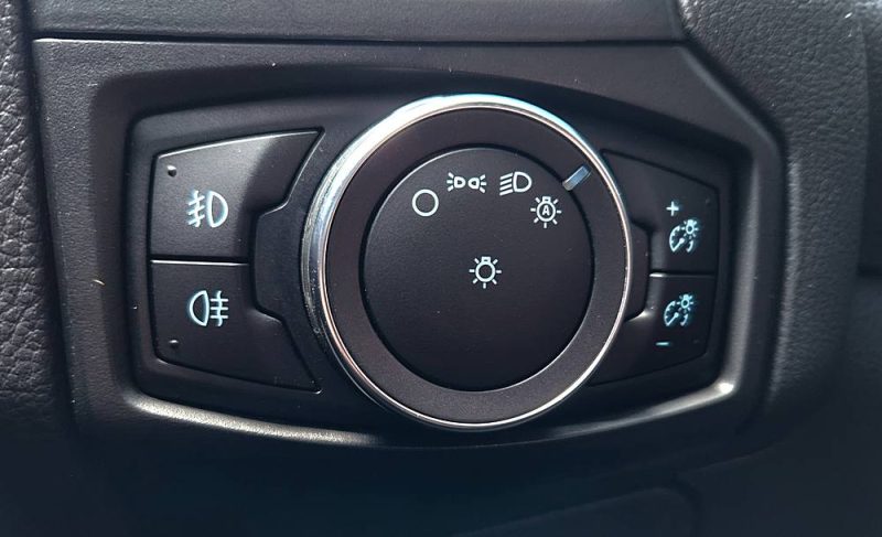 FORD FOCUS 2.0 250 ST*1°Main*RECARO*GPS*XENON*