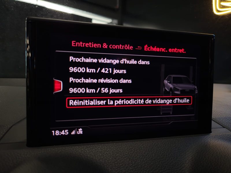 AUDI Q2 35 TFSI 150cv S TRONIC S LINE / APPLE CARPLAY / ECLAIRAGE D\'AMBIANCE / KEYLESS