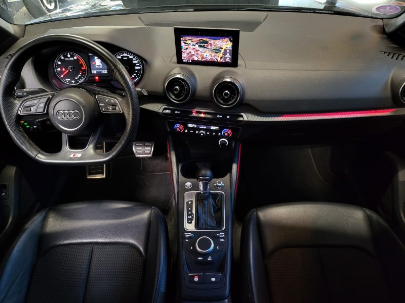AUDI Q2 35 TFSI 150cv S TRONIC S LINE / APPLE CARPLAY / ECLAIRAGE D\'AMBIANCE / KEYLESS