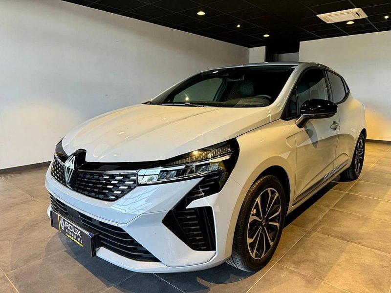 RENAULT CLIO 2024