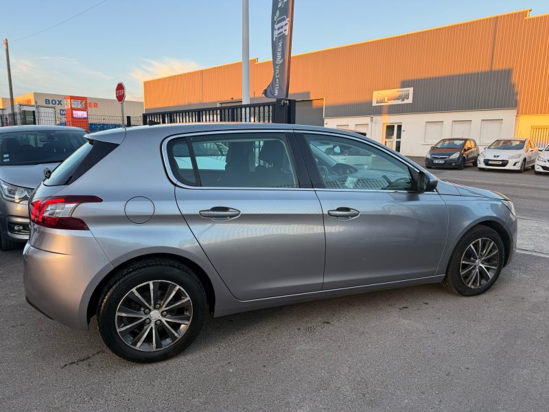 PEUGEOT 308 2015