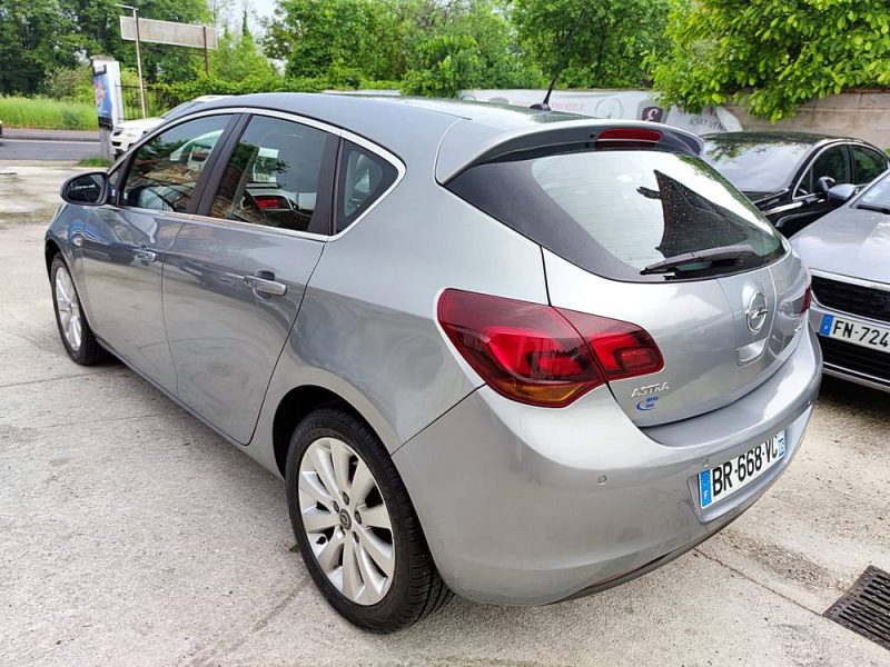 OPEL ASTRA Connect Pack 1.7 CDTI 125 ch