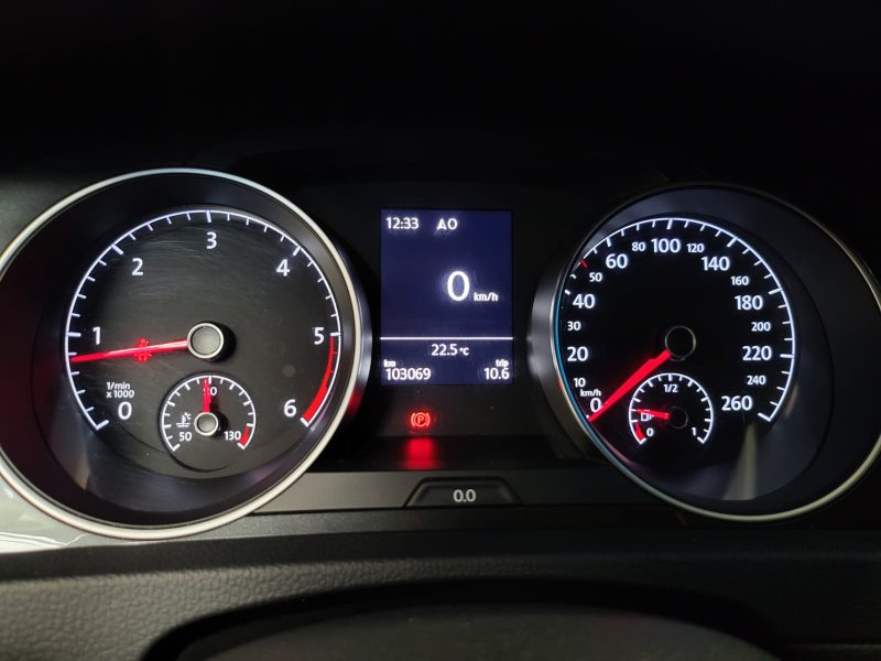 VOLKSWAGEN GOLF VII 2.0 TDi 150cv CONFORTLINE / CARPLAY + ACC + FRONT ASSIST /