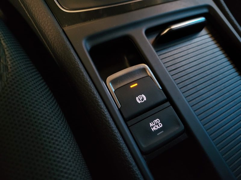 VOLKSWAGEN GOLF VII 2.0 TDi 150cv CONFORTLINE / CARPLAY + ACC + FRONT ASSIST /