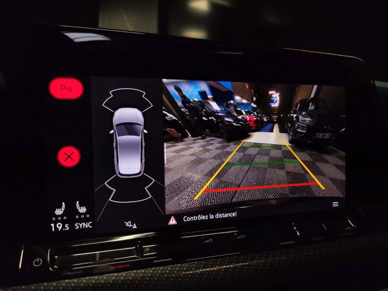 VOLKSWAGEN GOLF VIII R PERFORMANCE 2.0 TSi 320Ch 4 MOTION AKRAPOVIC / TOIT OUVRANT / TETE HAUTE / H&