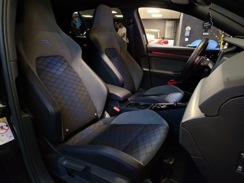 VOLKSWAGEN GOLF VIII R PERFORMANCE 2.0 TSi 320Ch 4 MOTION AKRAPOVIC / TOIT OUVRANT / TETE HAUTE / H&