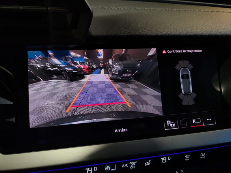 AUDI A3 SPORTBACK 35 TFSI 150cv S LINE / SUIVI AUDI / TOIT OUVRANT / CARPLAY SANS FIL / CAMERA DE RE