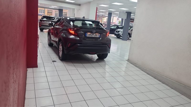 TOYOTA C-HR 2021