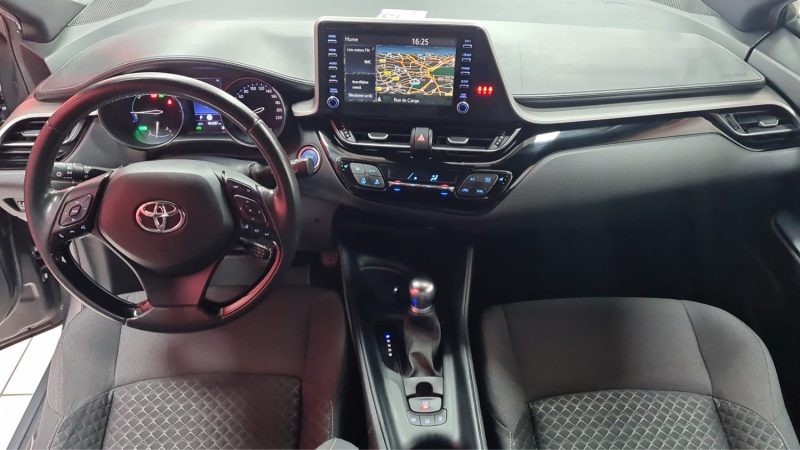 TOYOTA C-HR 2021