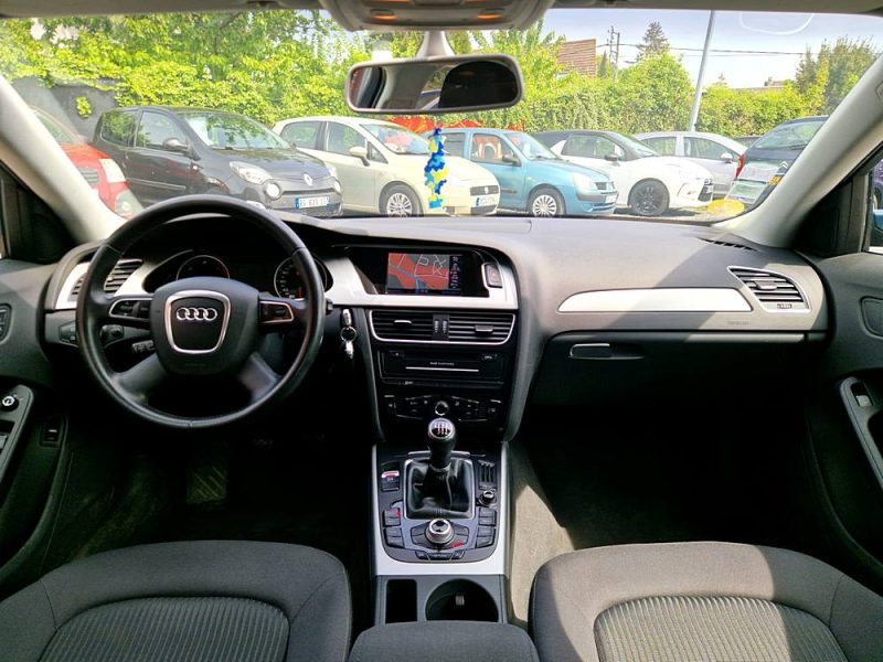 AUDI A4 2.0L 16V TDi 136cv AMBIENTE / Révisée&Garantie