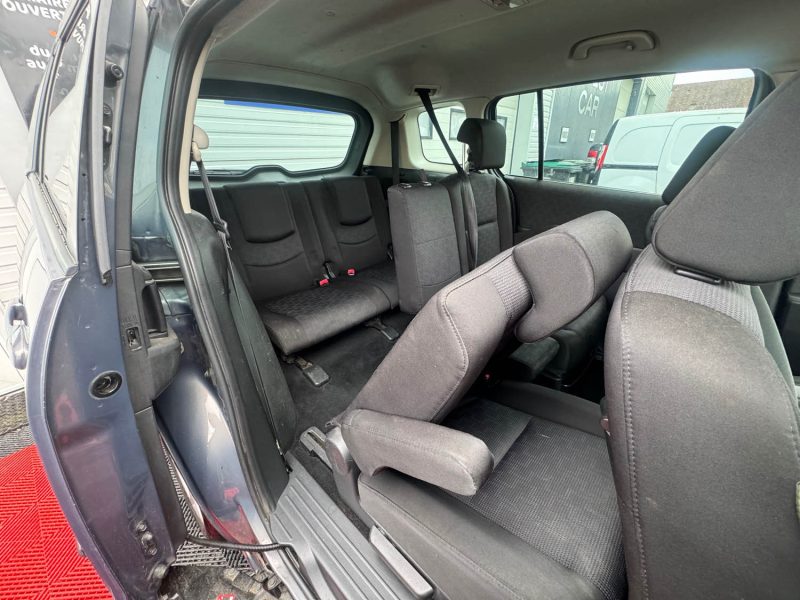 MAZDA MAZDA 5 7 places  