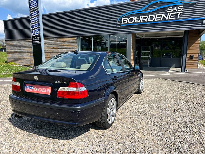 B.M.W. SERIE 3 2002