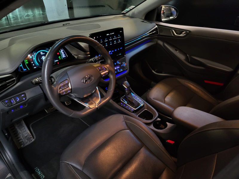 HYUNDAI IONIQ HYBRID 141cv EXECUTIVE / SIEGES ELECTRIQUES CHAUFFANTS & CLIMATISES / APPLE CARPLAY / 