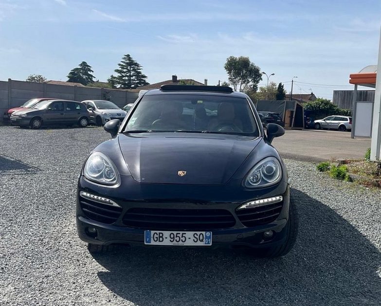PORSCHE CAYENNE DIESEL 2012