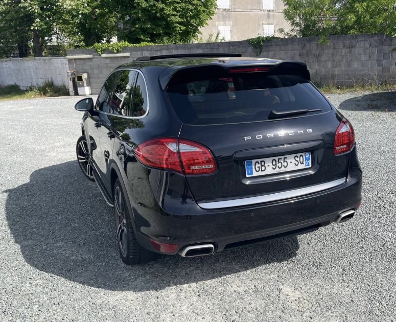 PORSCHE CAYENNE DIESEL 2012