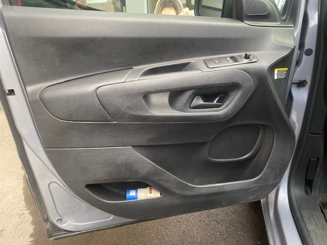 PEUGEOT PARTNER Long 2020 130ch EAT8