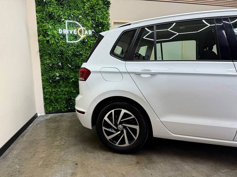 VOLKSWAGEN GOLF SPORTSVAN 2018