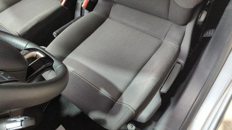 Citroën C3 Puretech 110 ch eat6 max + navi + camera de recul