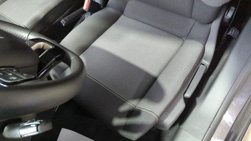 Citroën C3 Puretech 110 ch eat6 max + navi + camera de recul