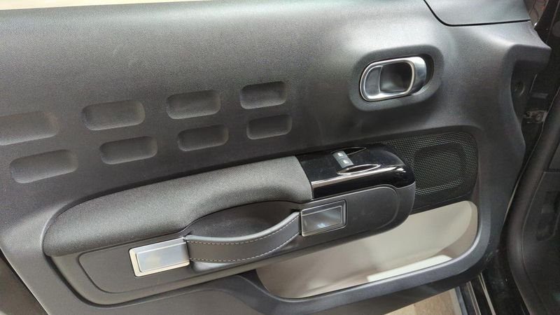 Citroën C3 Puretech 110 ch eat6 max + navi + camera de recul