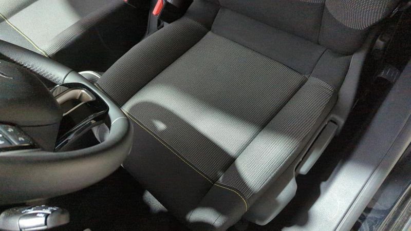 Citroën C3 Puretech 110 ch eat6 max + navi + camera de recul