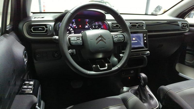 Citroën C3 Puretech 110 ch eat6 max + navi + camera de recul