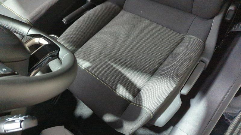 Citroën C3 Puretech 110 ch eat6 max + navi + camera de recul