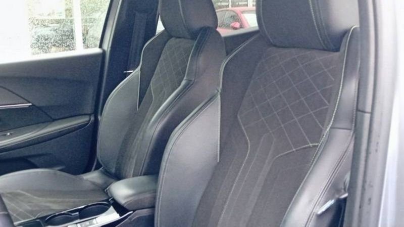 Peugeot 2008 Puretech 155 s&s eat8 gt + roue de secours