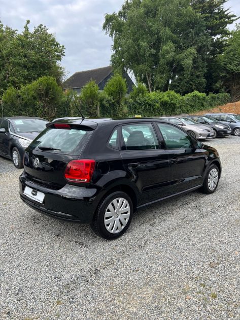 VOLKSWAGEN POLO 2011