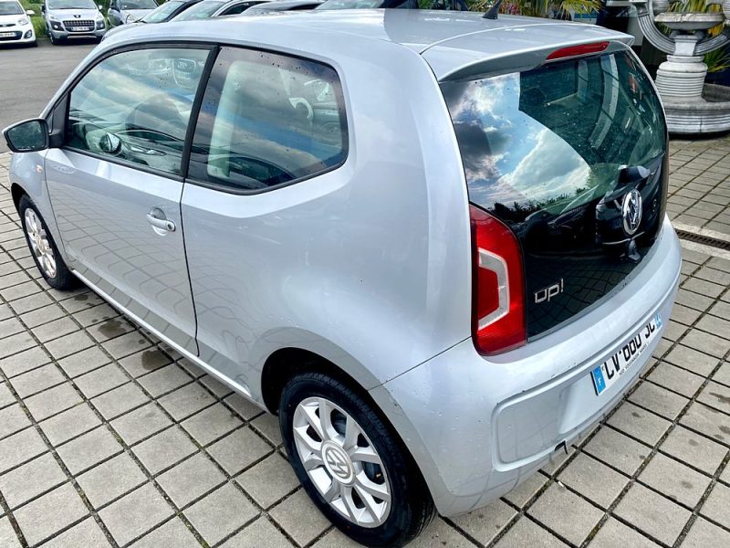 VOLKSWAGEN UP! 2013 1.0 60 ch Série Limitée  Cool  Up 
