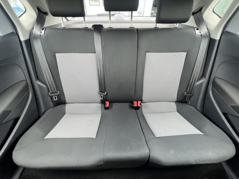 VOLKSWAGEN POLO 2011