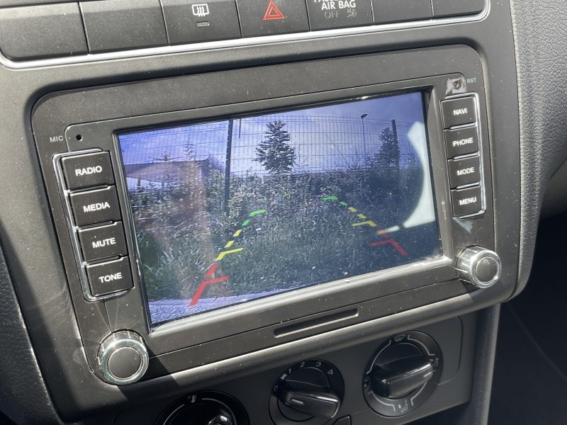 VOLKSWAGEN POLO 2011