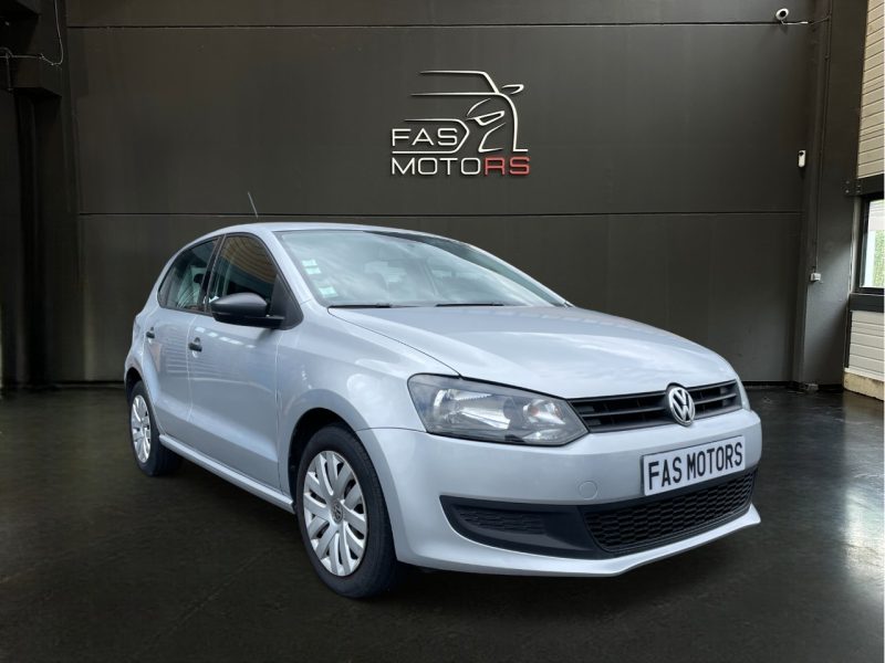VOLKSWAGEN POLO 2011