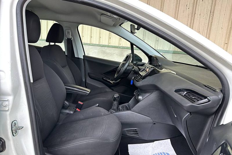 PEUGEOT 208 1.4 HDI 70 Active BVM5