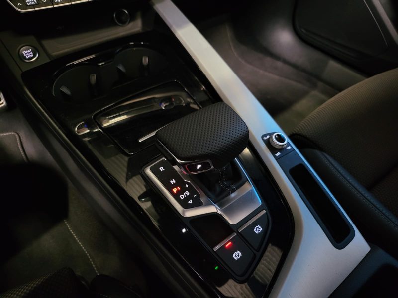 AUDI A5 SPORTBACK 2.0 40 TDI HYBRID 204 S LINE S TRONIC-7 / TOIT OUVRANT + VIRTUAL COCKPIT /