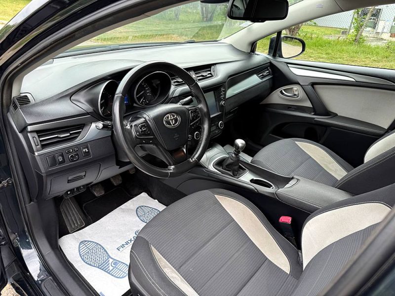 TOYOTA AVENSIS 143 D-4D DYNAMIC