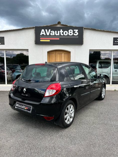 RENAULT  CLIO 3 2011 1.2 LEV 75CV / Distribution Neuve / CT OK / Révisée 