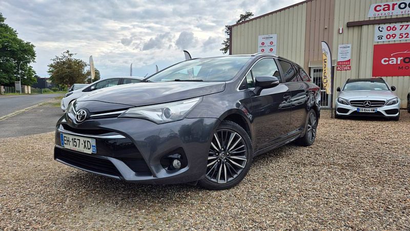TOYOTA AVENSIS Touring Sport 2.0 D-4D 143 ch Executive