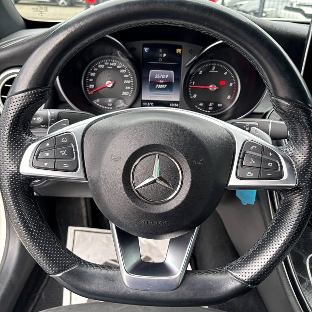 MERCEDES CLASSE C 220 CDI AMG LINE - Sieges chauffants ventilés - Camera - Alcantara- Grand Ecran e