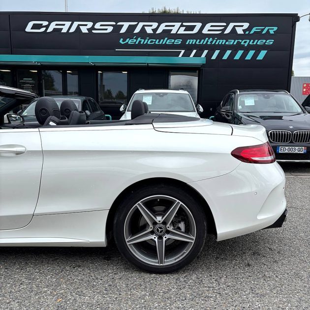 MERCEDES CLASSE C 220 CDI AMG LINE - Sieges chauffants ventilés - Camera - Alcantara- Grand Ecran e