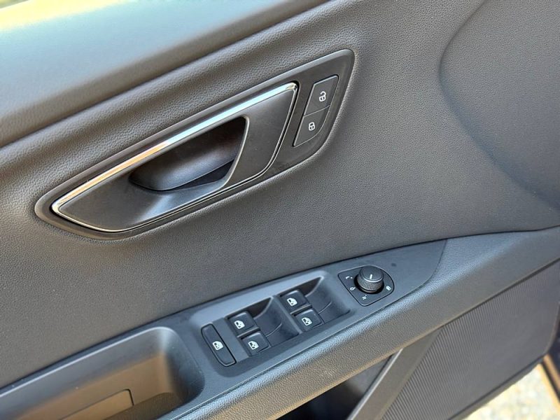 SEAT LEON ST X-PERIENCE 1.6 TDI 110 CH